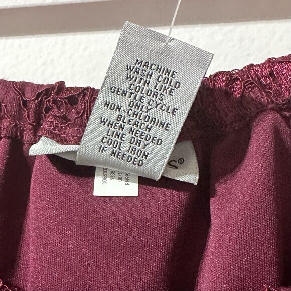 Catherines Lace Blouse On / Off The Shoulder Size 3X 26 28W Burgundy Red NWT - Picture 5 of 8